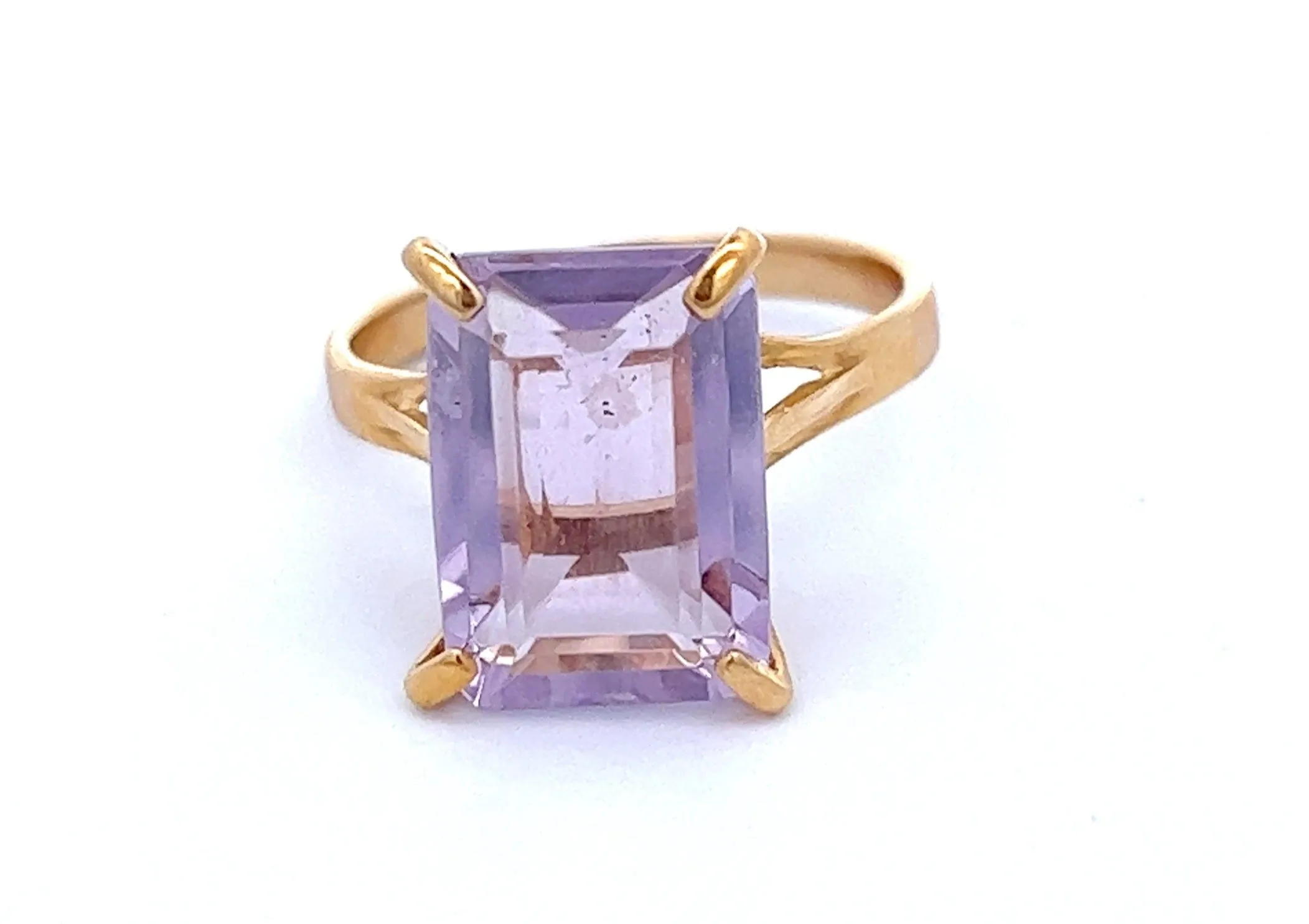 7.50ct Amethyst Yellow Gold Dress Ring