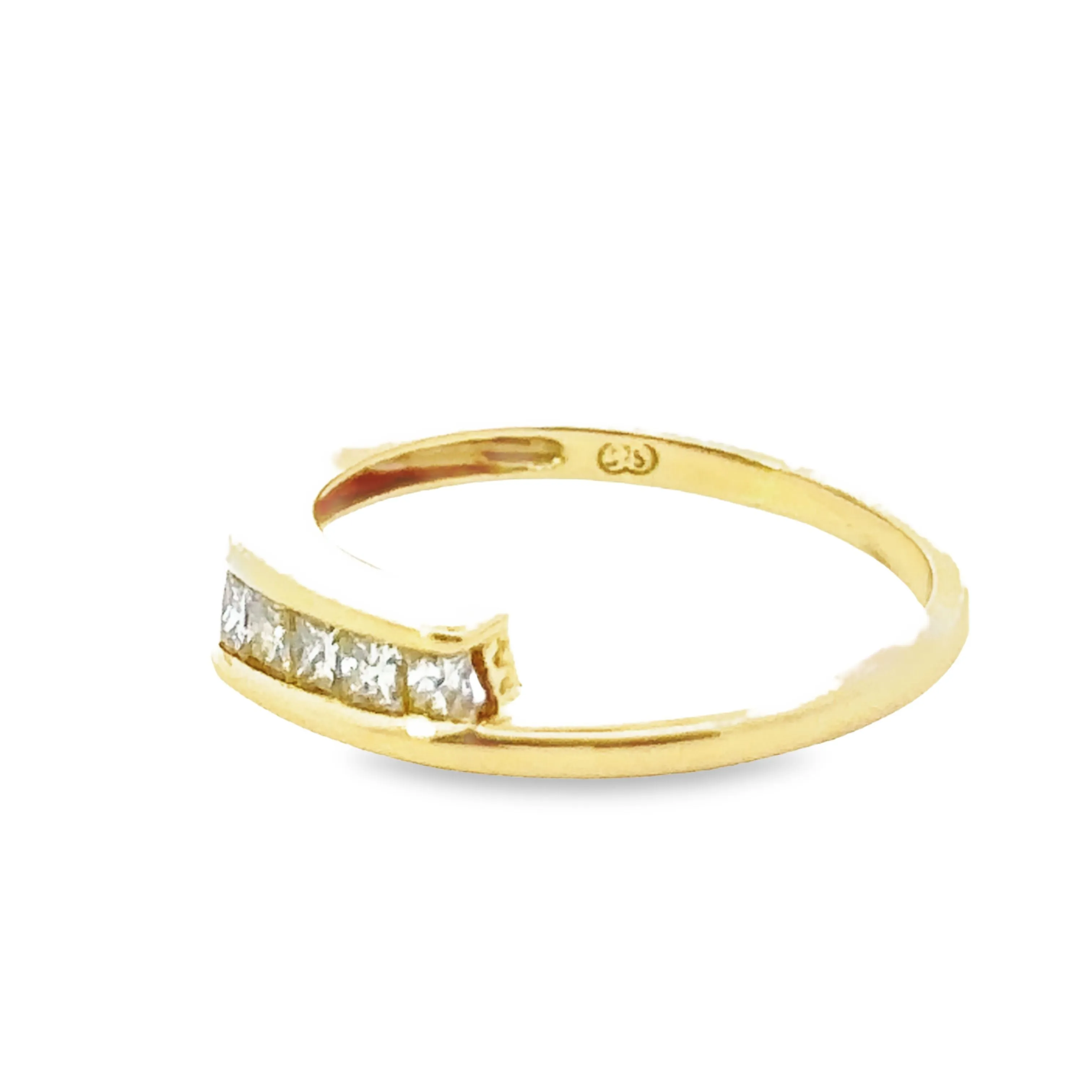 9ct yellow gold 5 stone diamond ring
