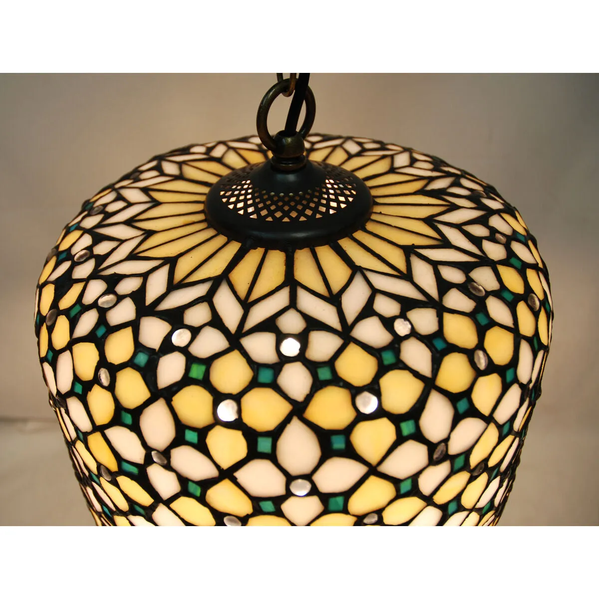 Optimized Title: Viro Queen Elegant White Iron Ceiling Light - 60W, Stylish 20x12.5x20 cm Design for Modern Interiors