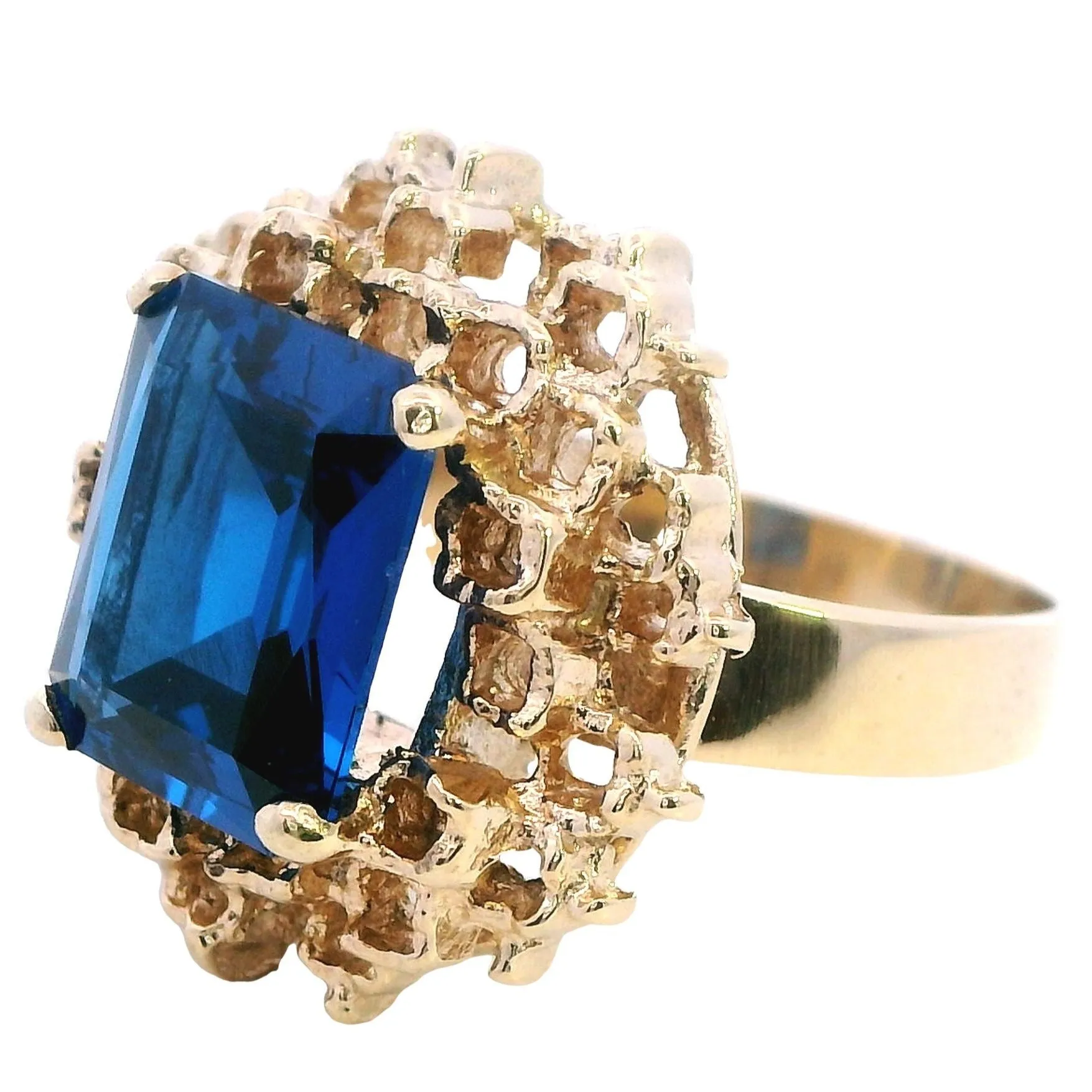 Discover Timeless Elegance: 9ct Yellow Gold Synthetic Spinel Ring