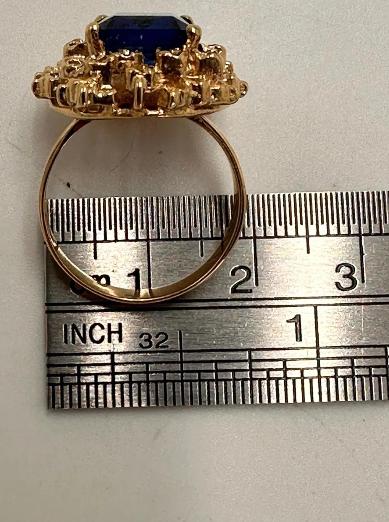 Discover Timeless Elegance: 9ct Yellow Gold Synthetic Spinel Ring