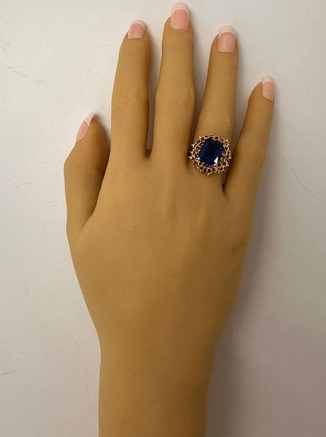 Discover Timeless Elegance: 9ct Yellow Gold Synthetic Spinel Ring