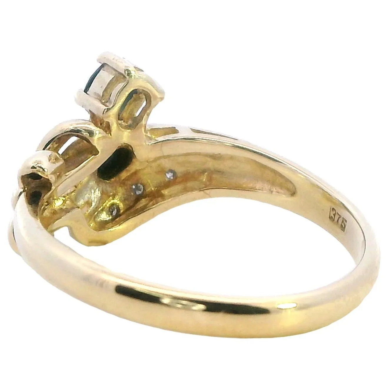 Elegant 9ct Yellow Gold Sapphire & Diamond Ring - A Timeless Jewel of History