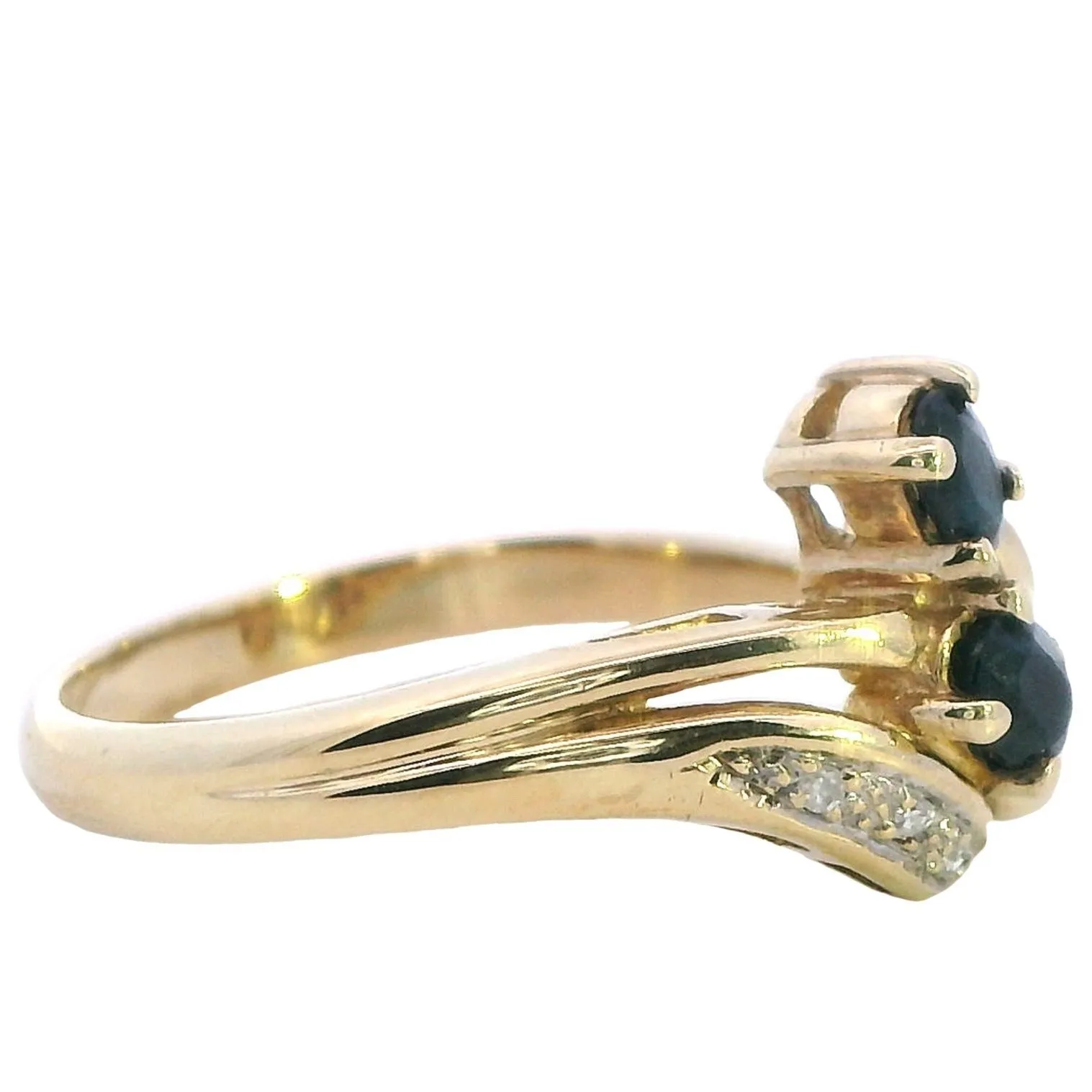 Elegant 9ct Yellow Gold Sapphire & Diamond Ring - A Timeless Jewel of History