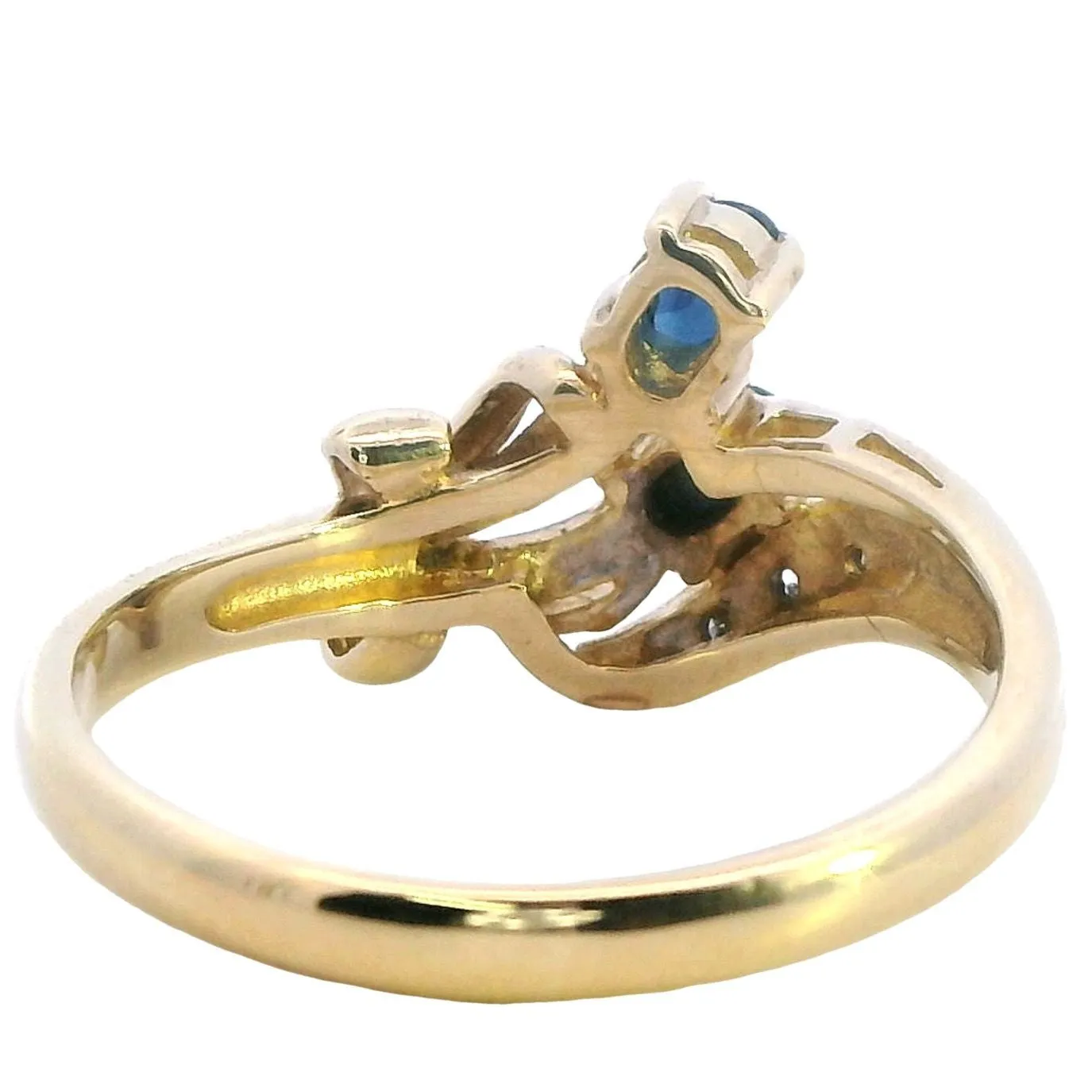 Elegant 9ct Yellow Gold Sapphire & Diamond Ring - A Timeless Jewel of History