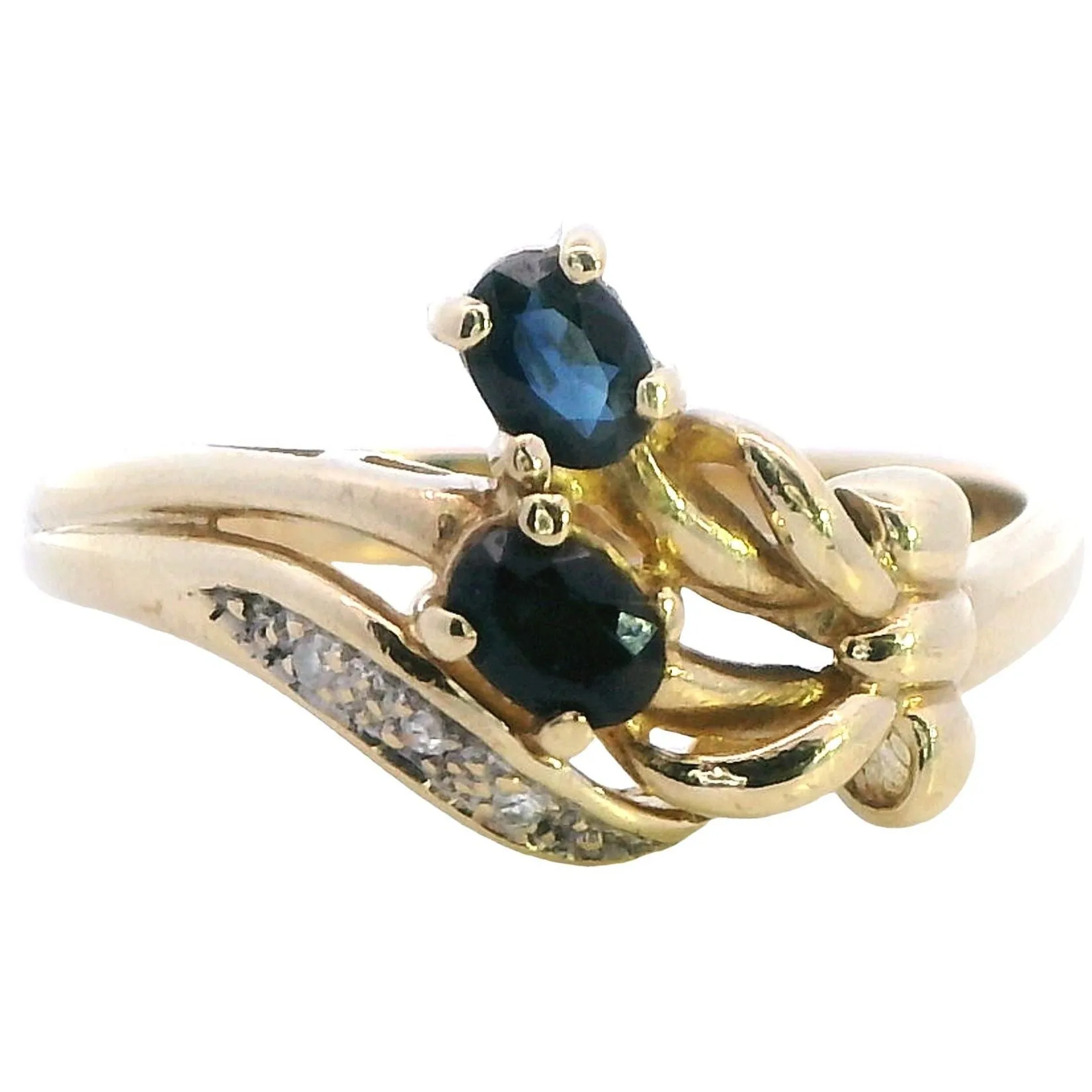 Elegant 9ct Yellow Gold Sapphire & Diamond Ring - A Timeless Jewel of History