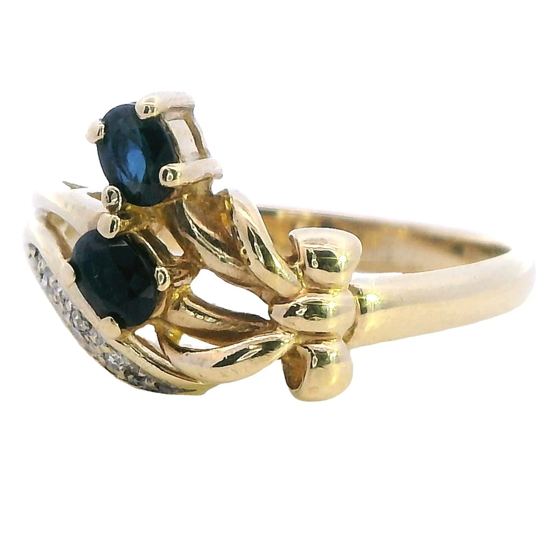 Elegant 9ct Yellow Gold Sapphire & Diamond Ring - A Timeless Jewel of History