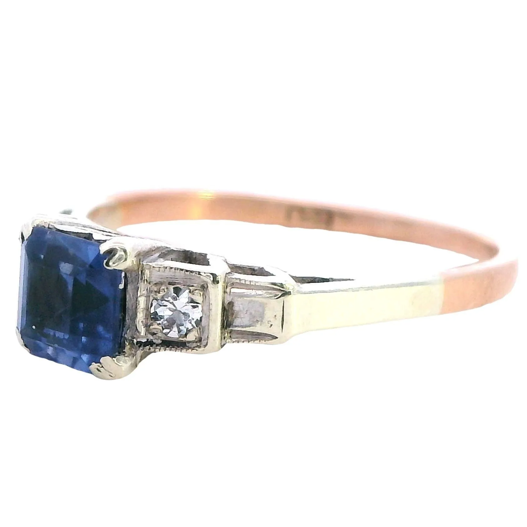 Elegant Sapphire and Diamond 9ct Yellow Gold Ring