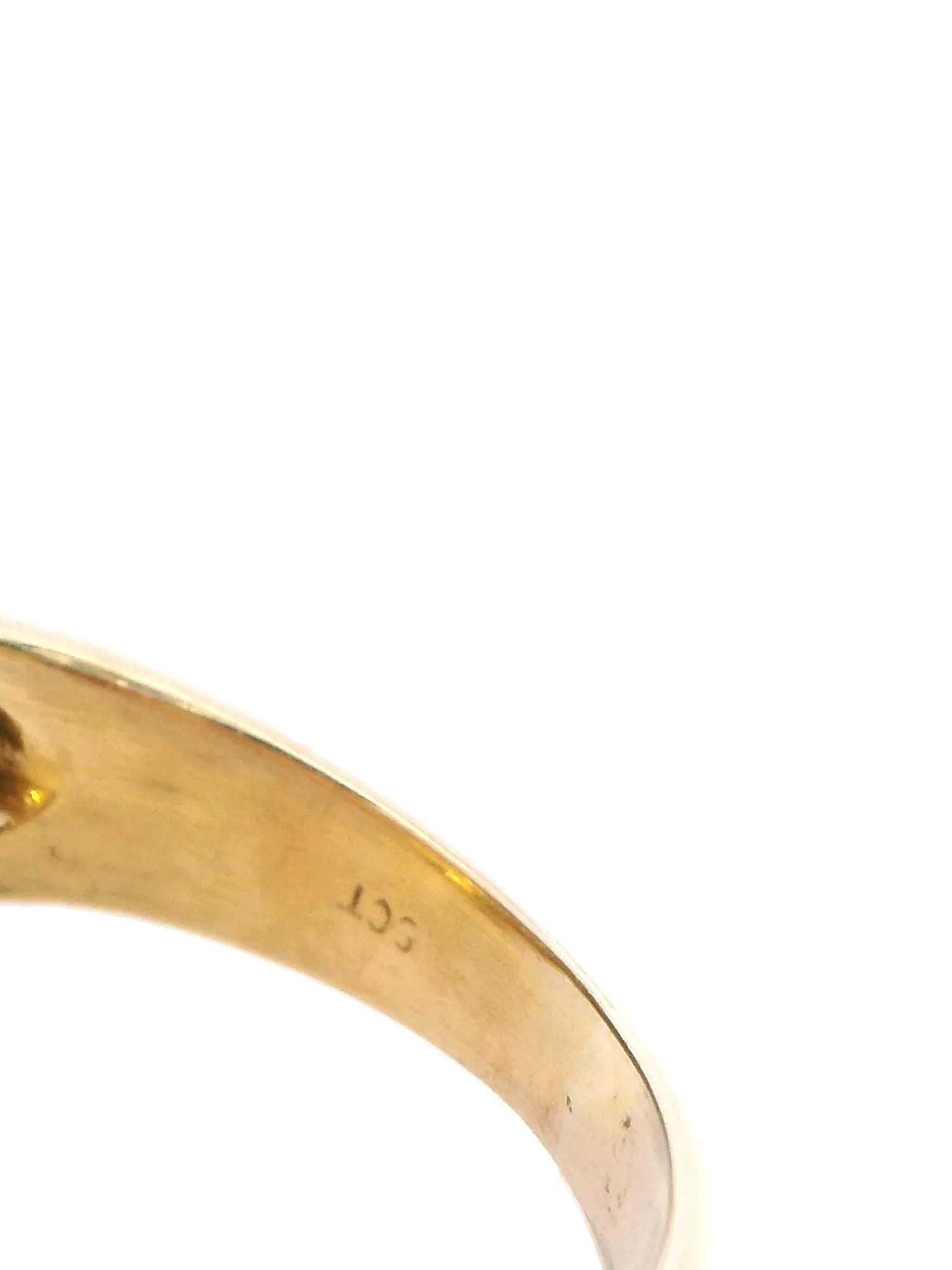 Elegant Yellow Gold Diamond Ring - Perfect for Engagement or Wedding Unisex