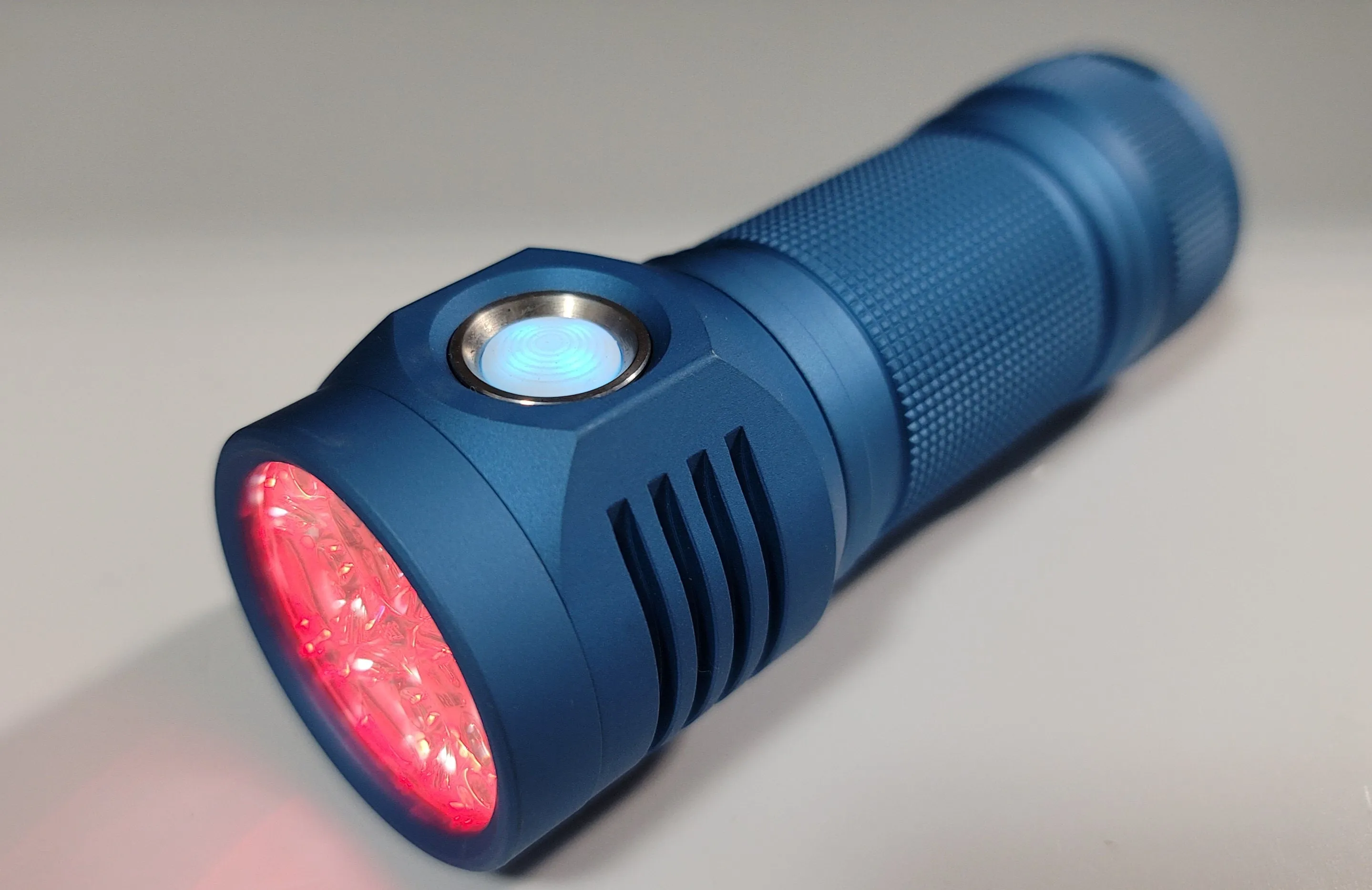 Emisar D4SV2 26650 High Power LED Flashlight *CUSTOM BUILT-TO-ORDER*