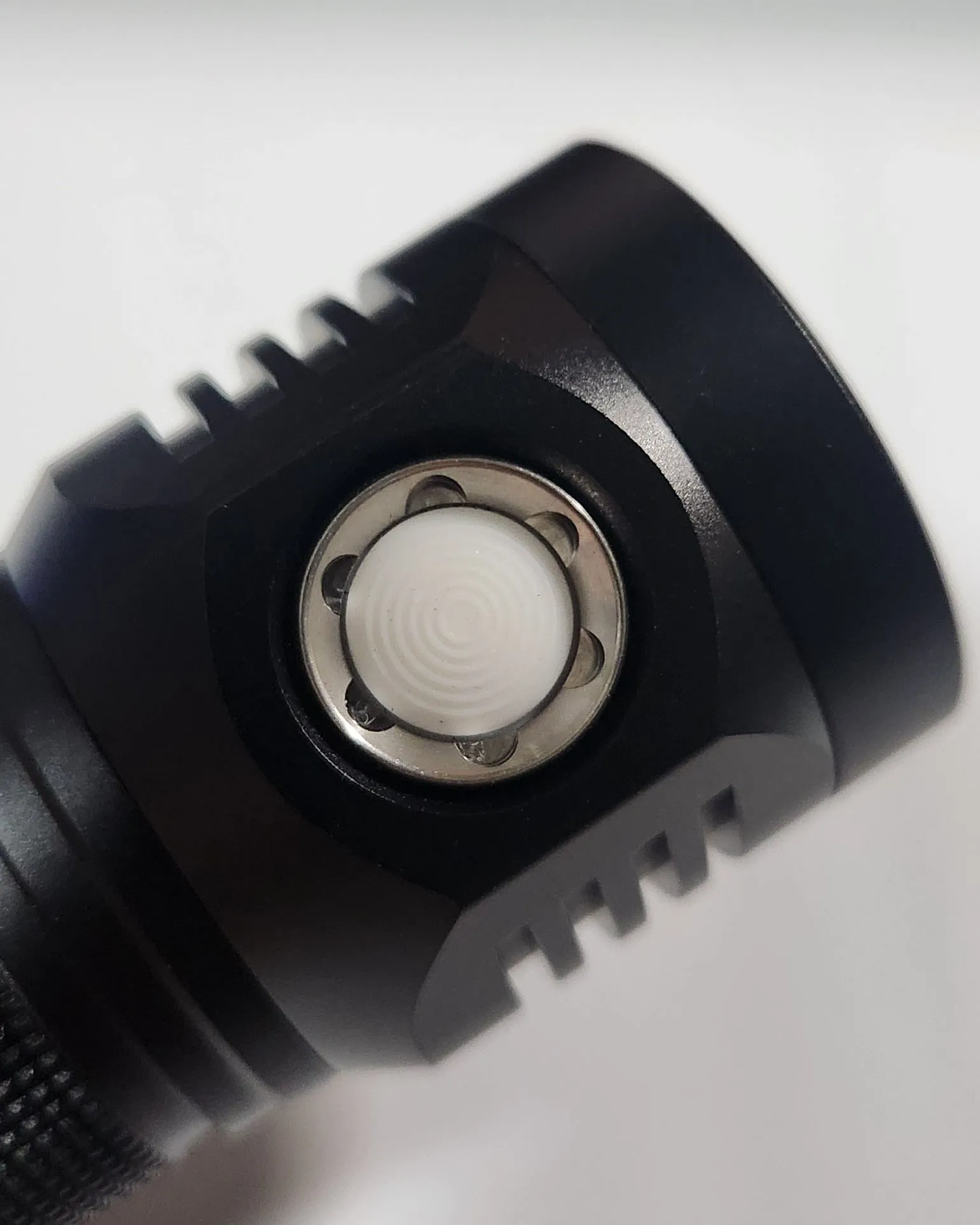 Emisar D4SV2 Osram W2.1/W2.2 26650 High Power LED Flashlight "CUSTOM BUILT-TO-ORDER"