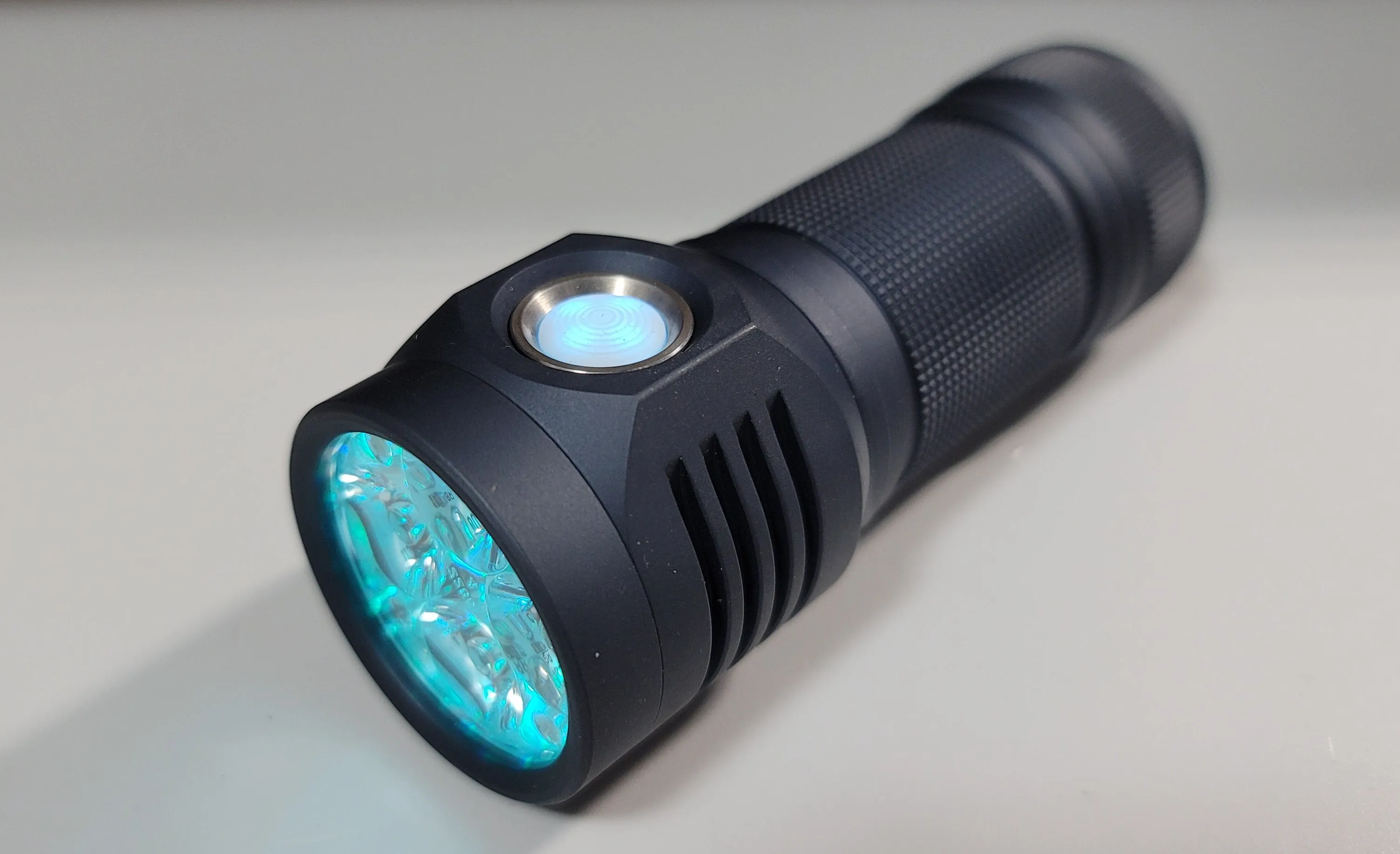 Emisar D4SV2 Osram W2.1/W2.2 26650 High Power LED Flashlight "CUSTOM BUILT-TO-ORDER"
