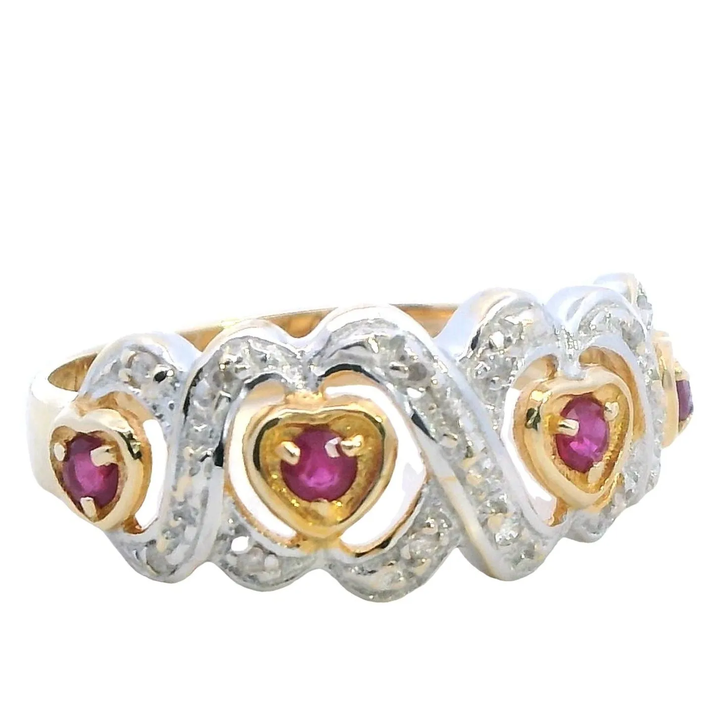 Enchanting Heirloom: 14ct Yellow Gold Ruby & Diamond Heart Ring