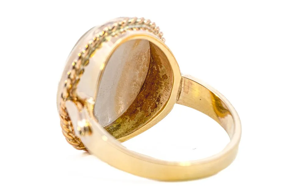 Exquisite 9ct Yellow Gold Oval Agate Ring