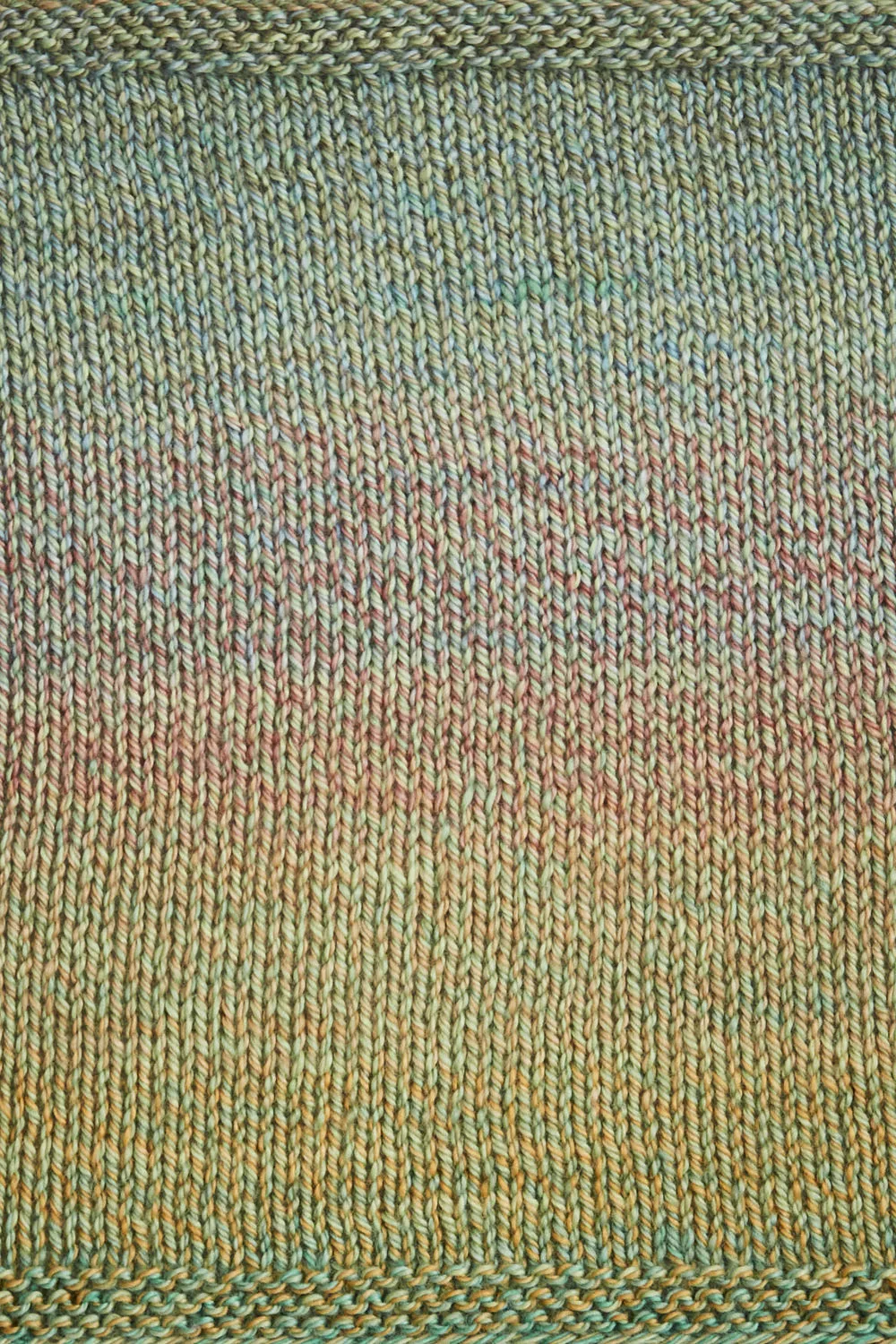 Grainline Pullover Kit (Urth Yarns)