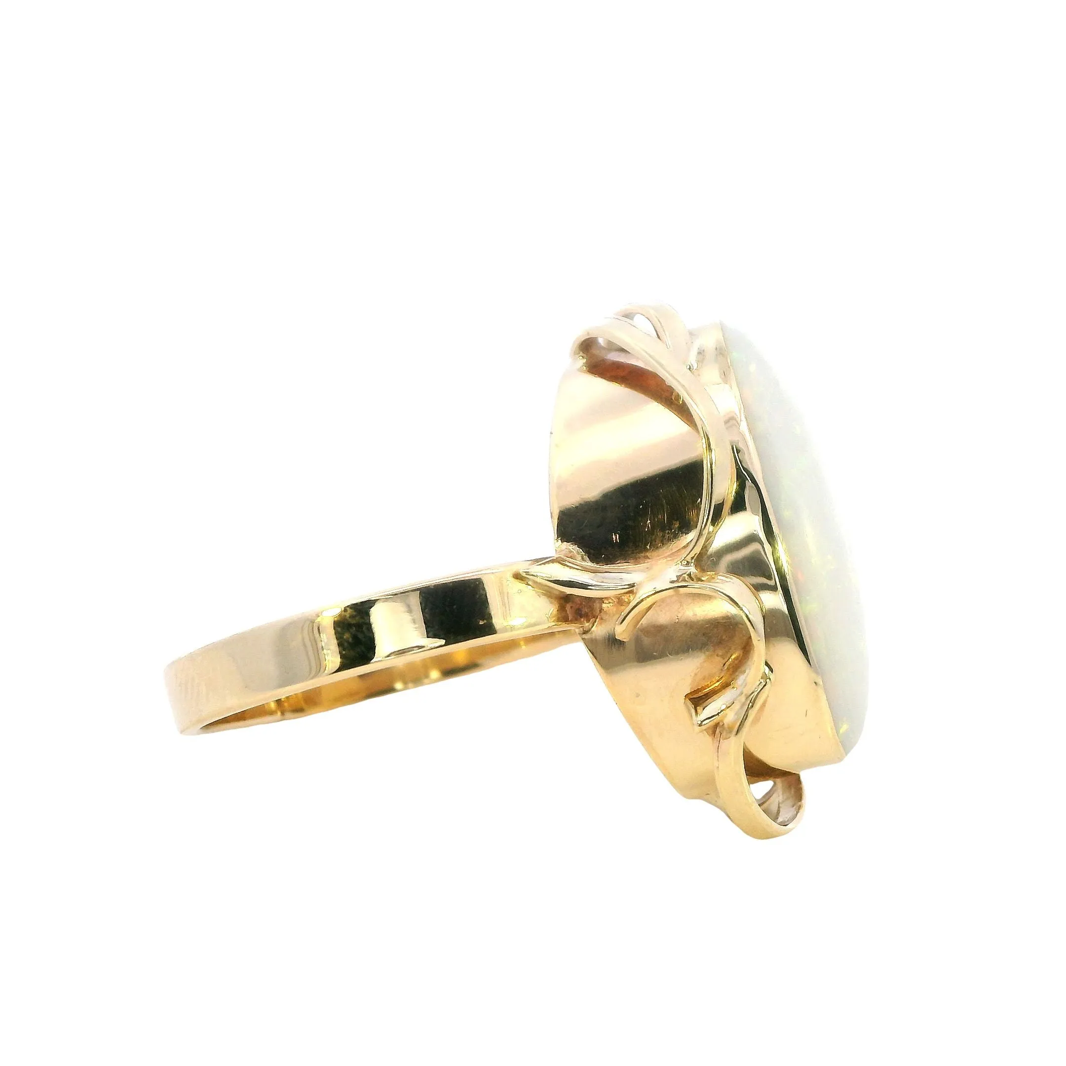 Mesmerizing 9ct Yellow Gold Opal Ring - Enchanting Colour Play