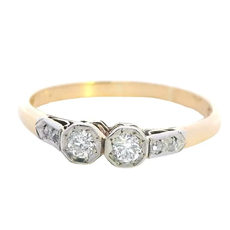 "Elegant Radiance: 18ct Yellow Gold and Platinum Diamond Ring"