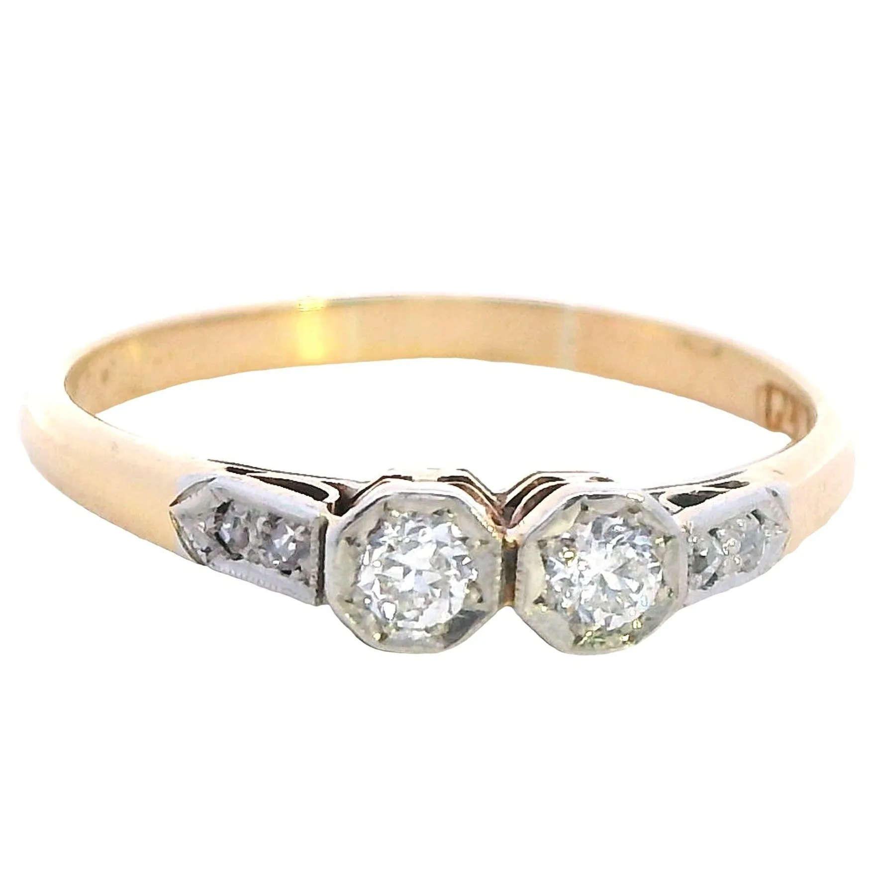 "Elegant Radiance: 18ct Yellow Gold and Platinum Diamond Ring"
