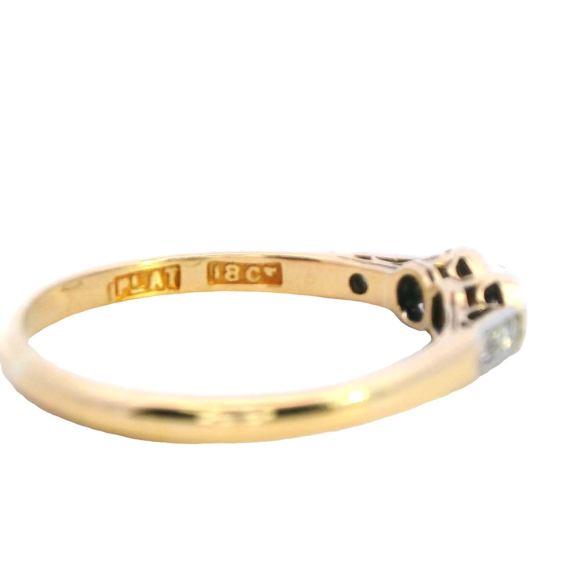 "Elegant Radiance: 18ct Yellow Gold and Platinum Diamond Ring"