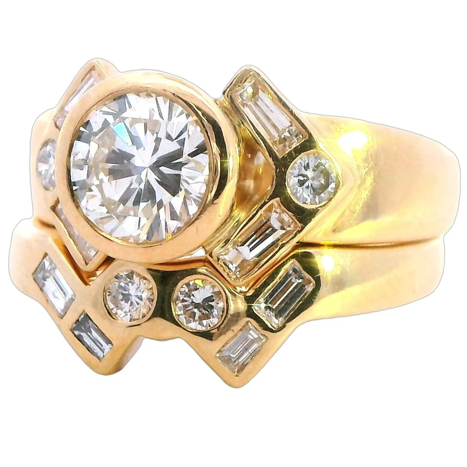 "Valentine's Proposal: Exquisite 1.36ct Diamond Ring Set in 18ct Yellow Gold"