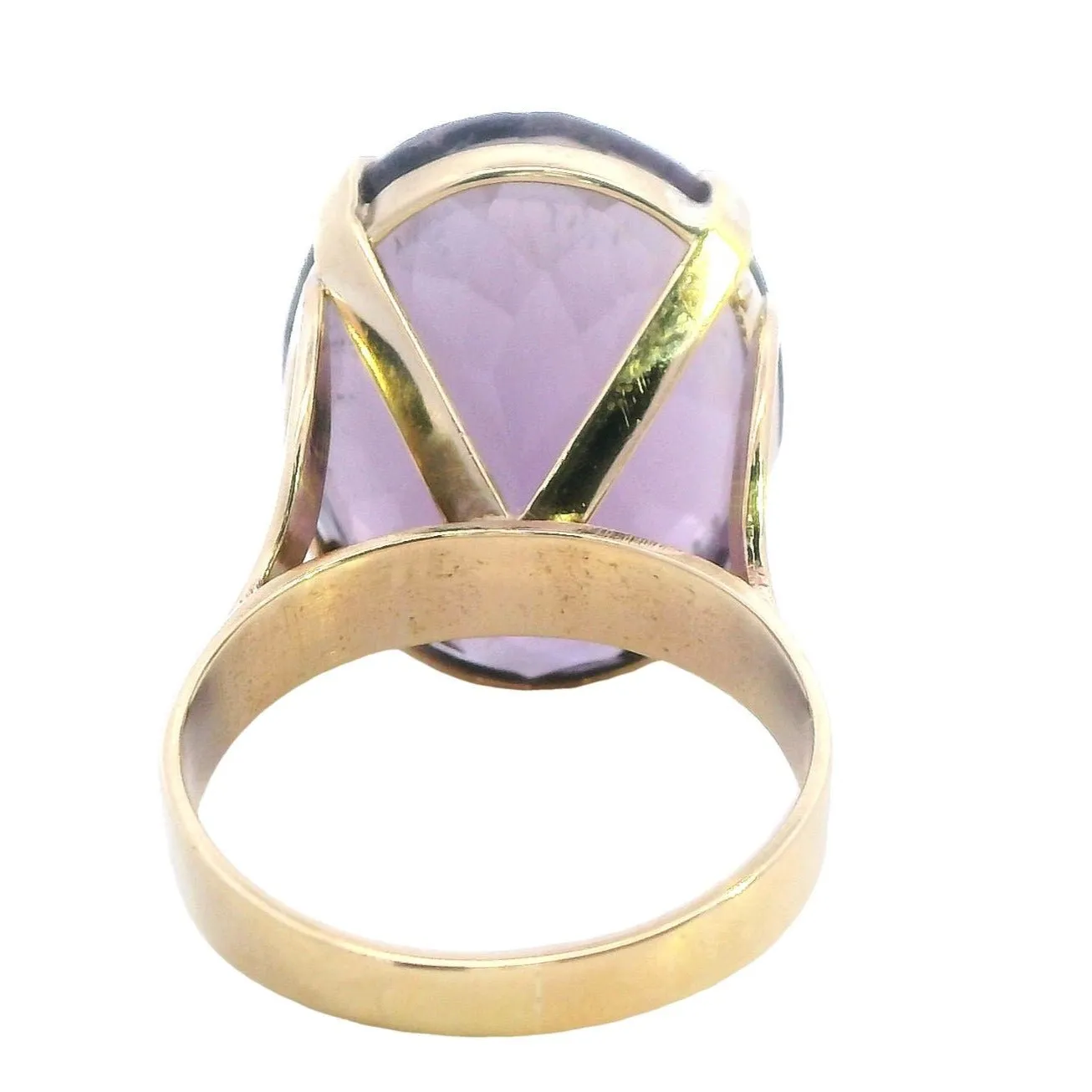 Radiant Treasure: 9ct Yellow Gold Amethyst Ring – A Sustainable Choice