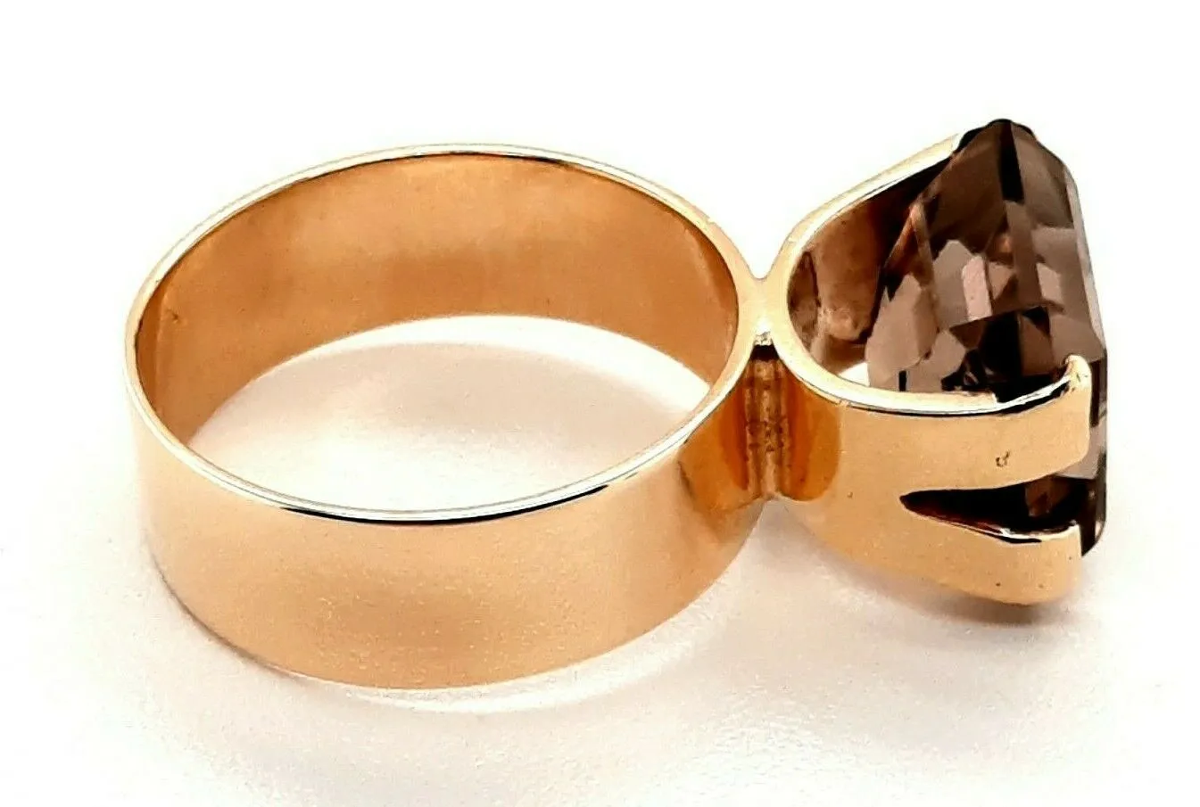 Smoky Quartz & 9ct Yellow Gold Ring