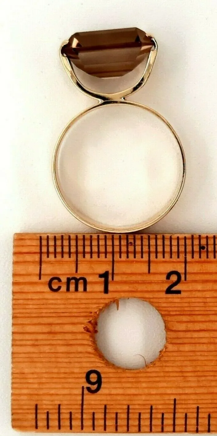 Smoky Quartz & 9ct Yellow Gold Ring