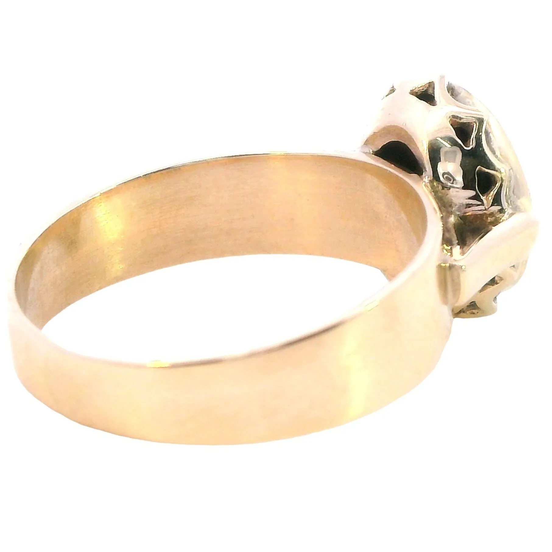 Sustainable Elegance: Radiant 9ct Yellow Gold Opal Triplet Ring