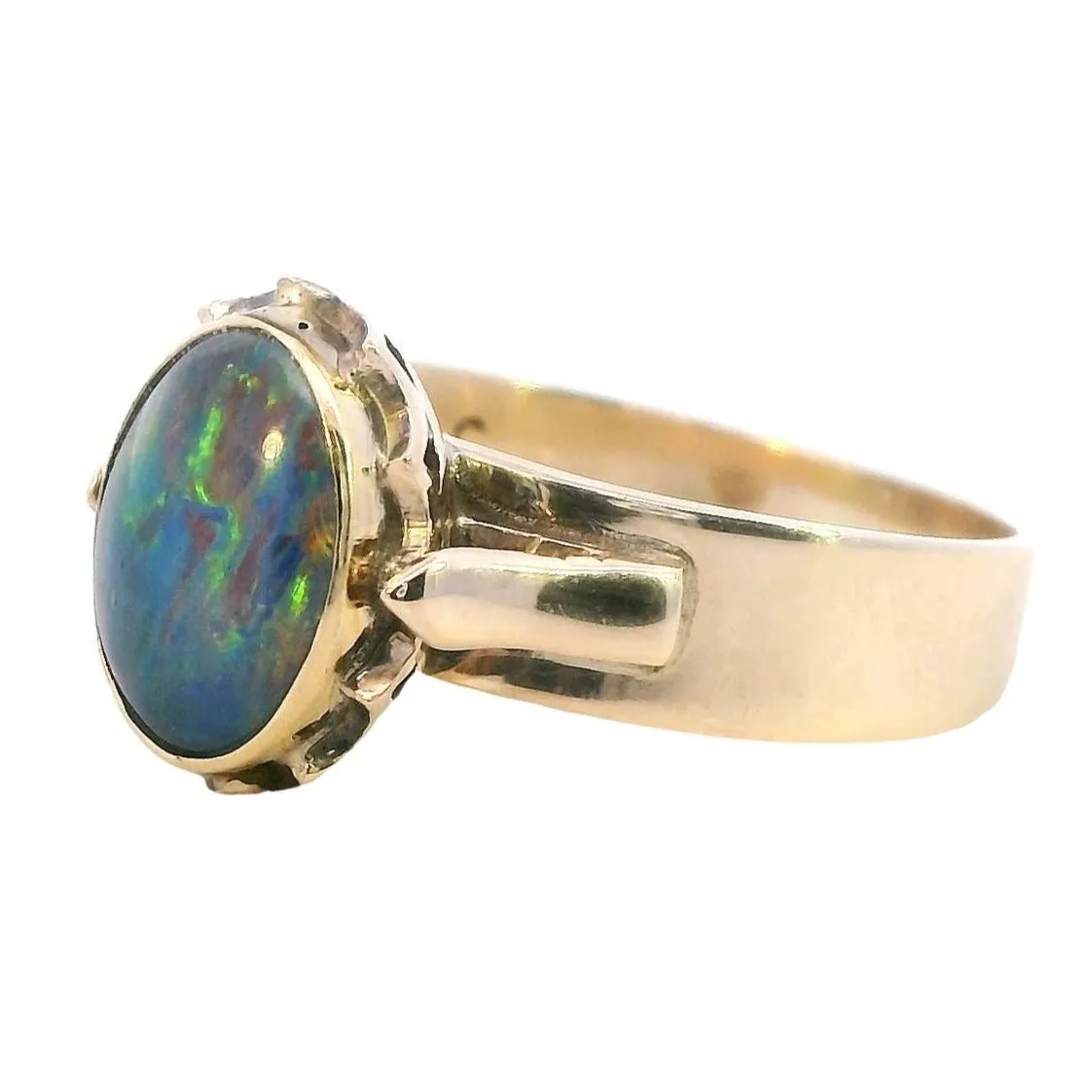 Sustainable Elegance: Radiant 9ct Yellow Gold Opal Triplet Ring