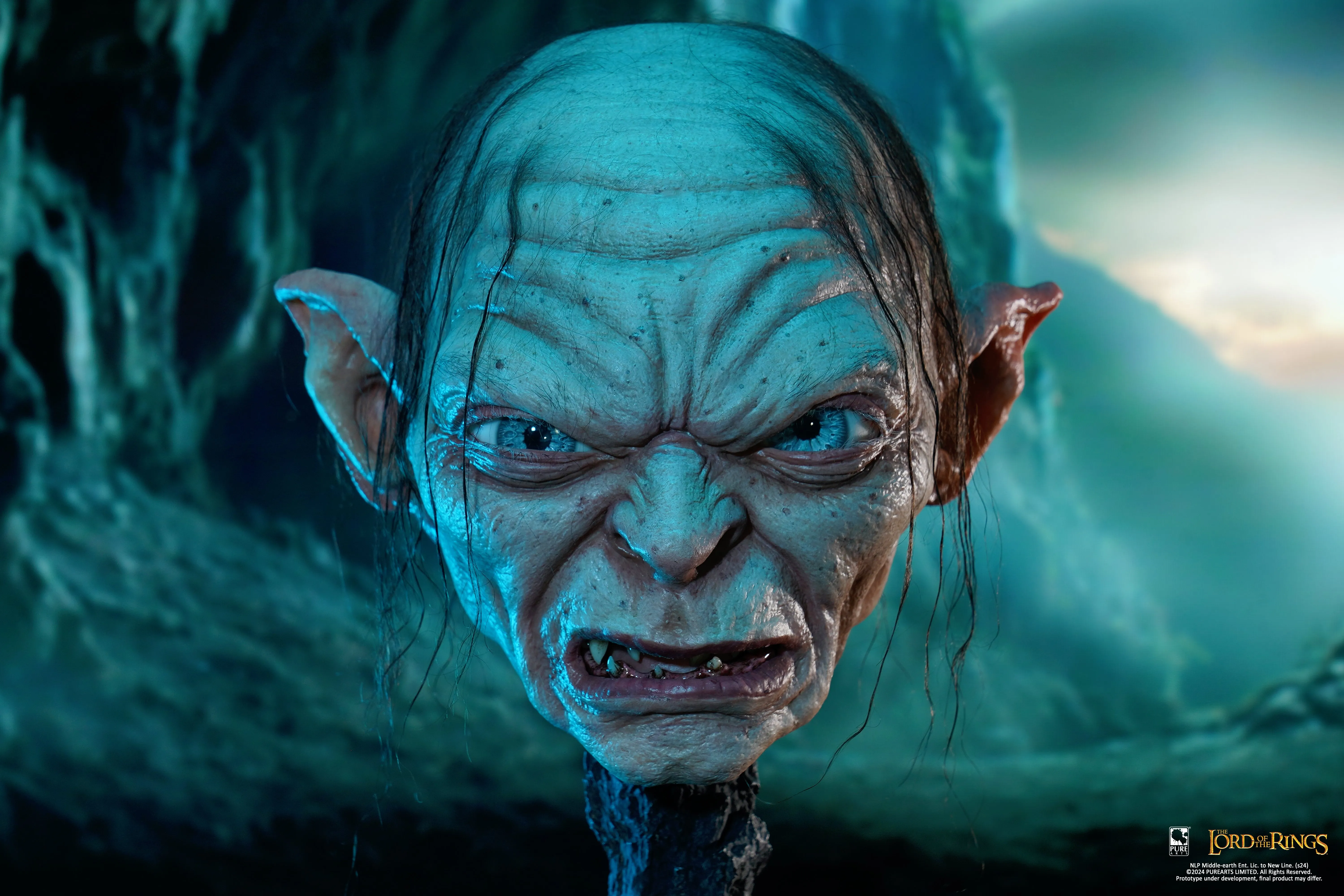 The Lord of the Rings Gollum Art Mask Exclusive Edition