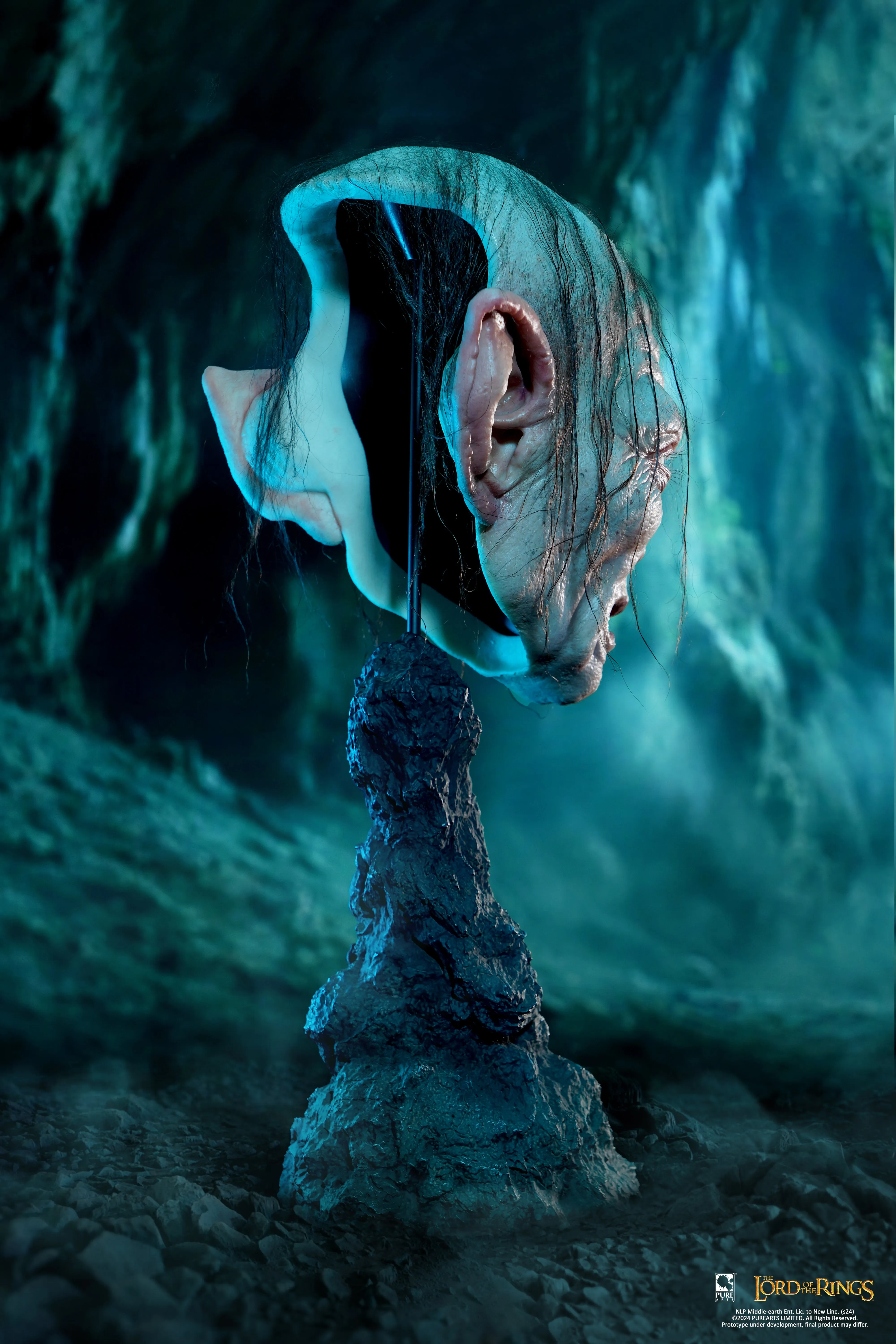 The Lord of the Rings Gollum Art Mask Exclusive Edition