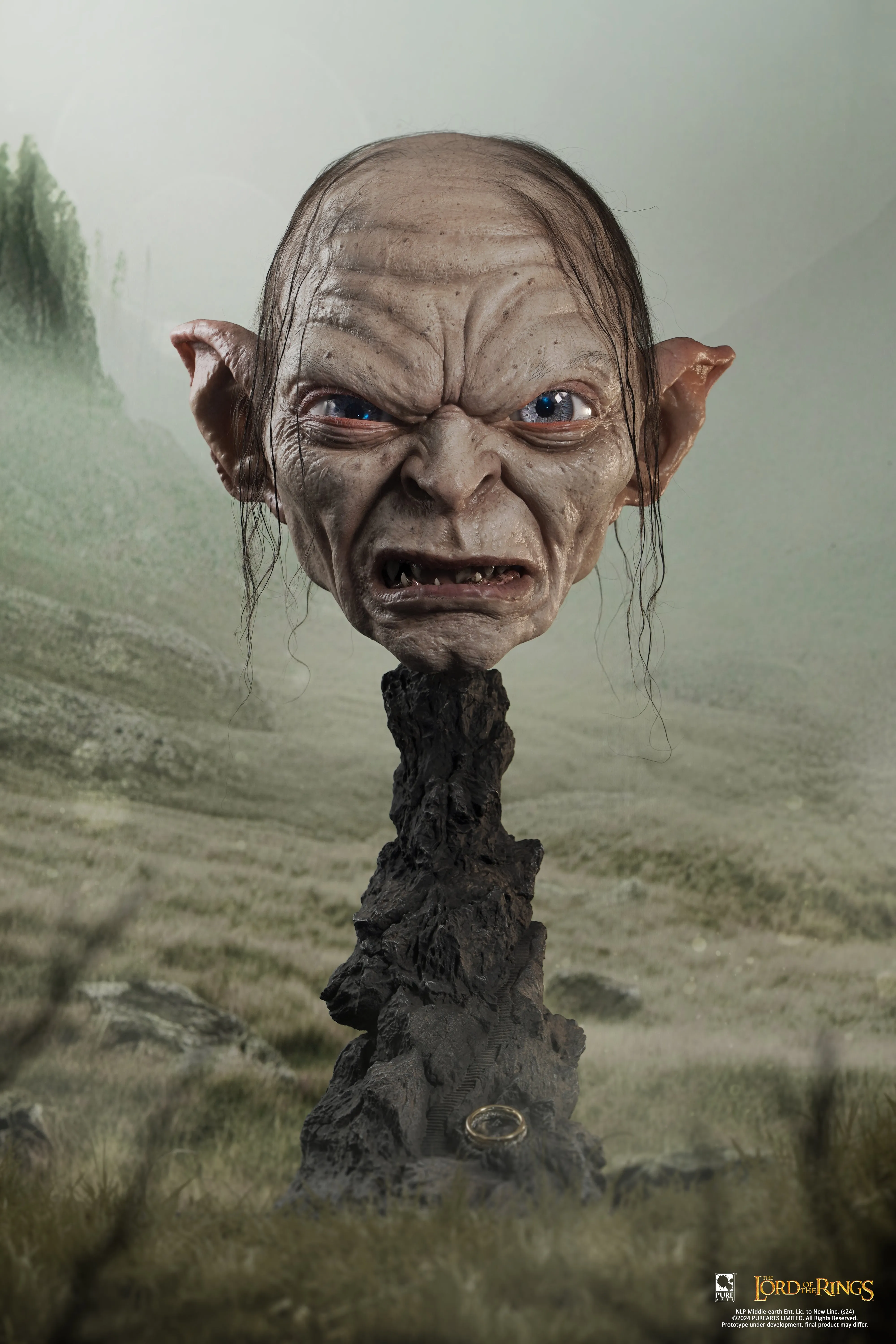 The Lord of the Rings Gollum Art Mask Exclusive Edition