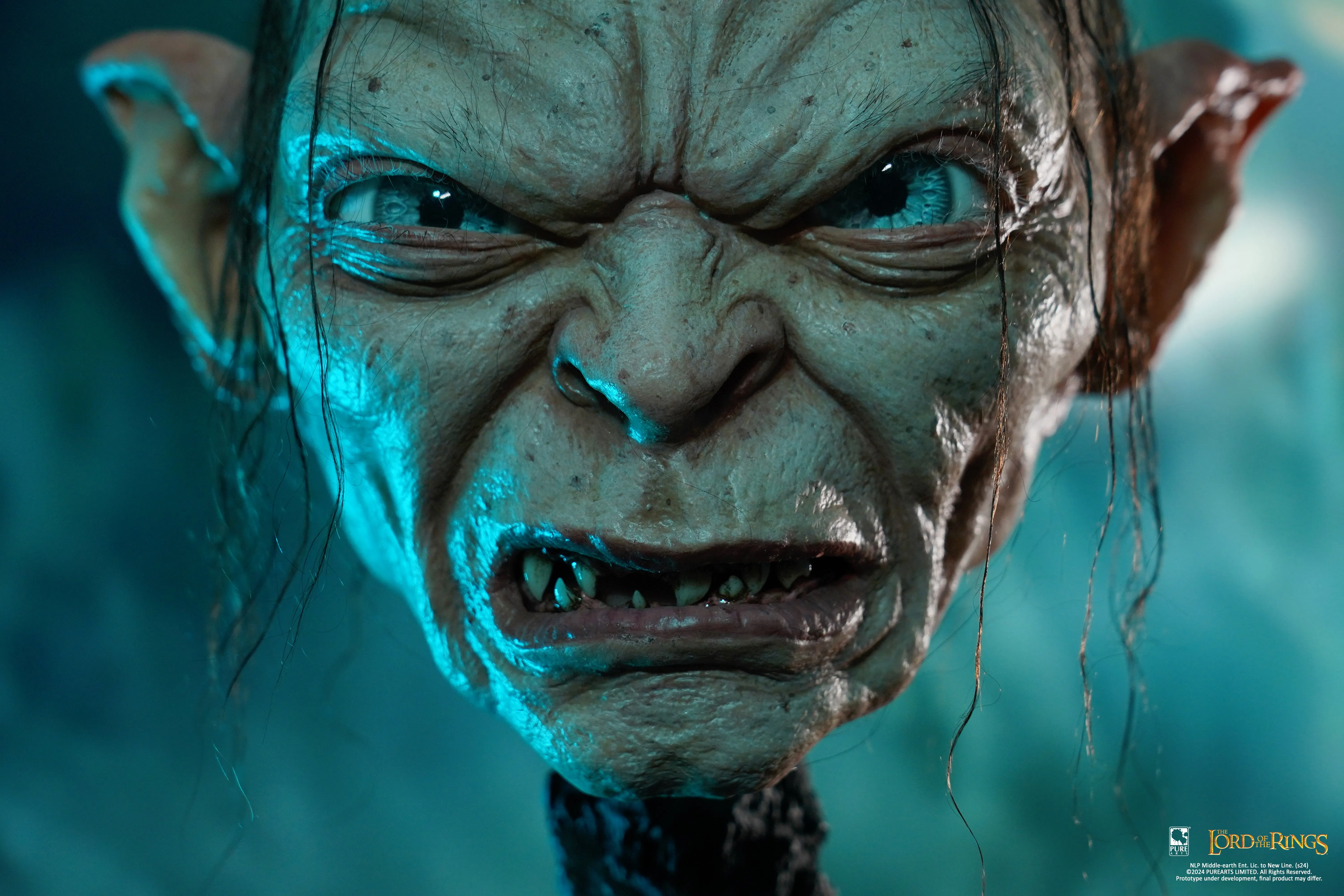 The Lord of the Rings Gollum Art Mask Exclusive Edition