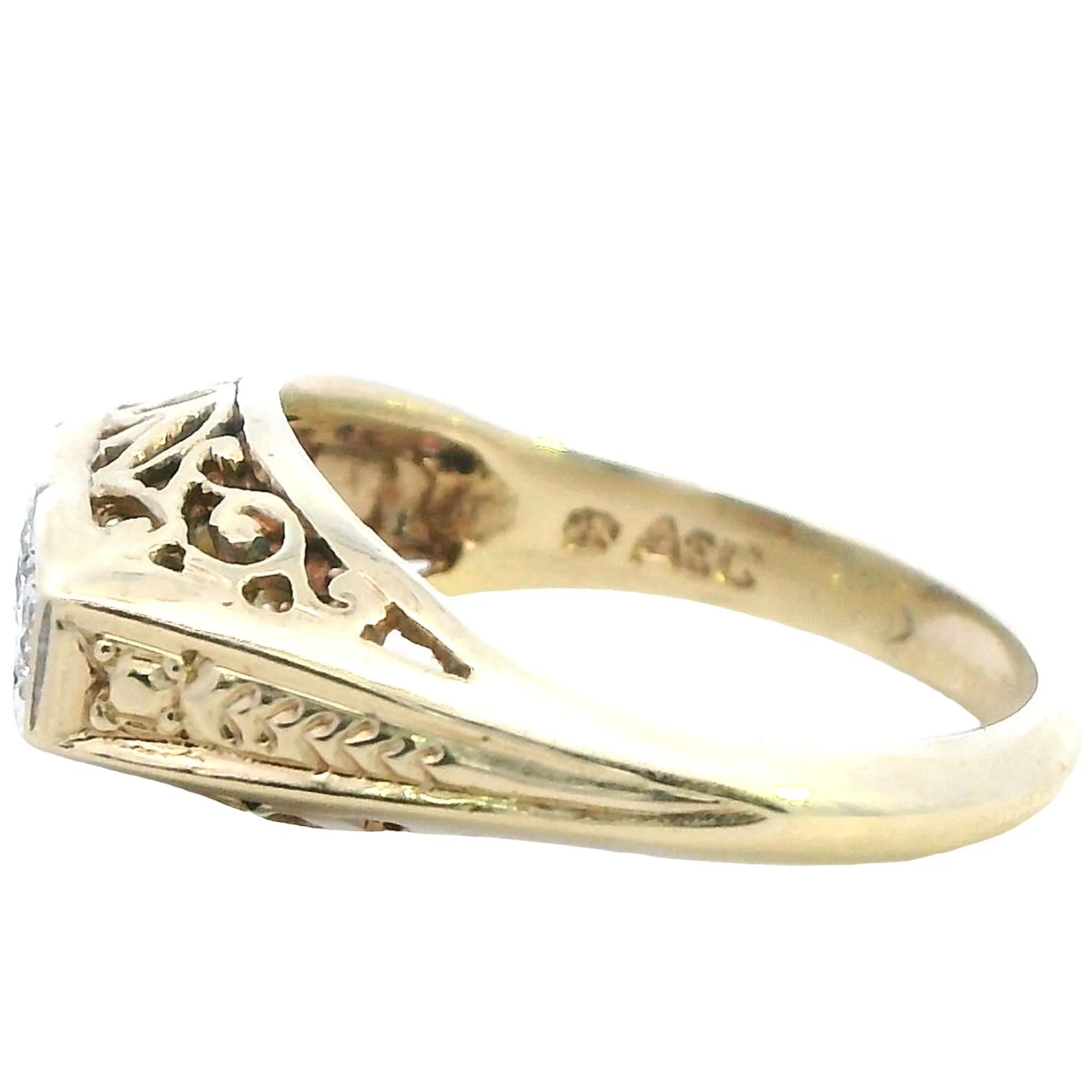 Timeless Vintage 9ct Yellow & White Gold Diamond Ring