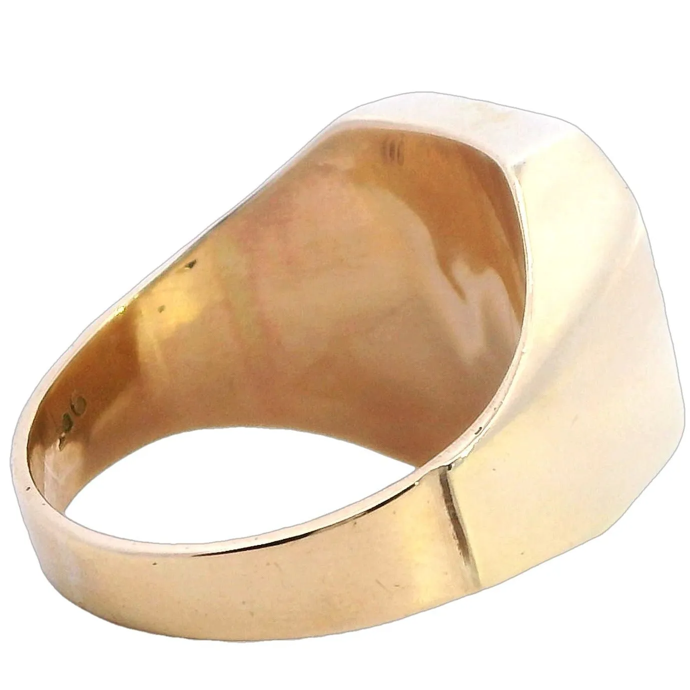 Valentine Enchantment: 9ct Yellow Gold Ring W/Colour Change Synthetic Sapphire