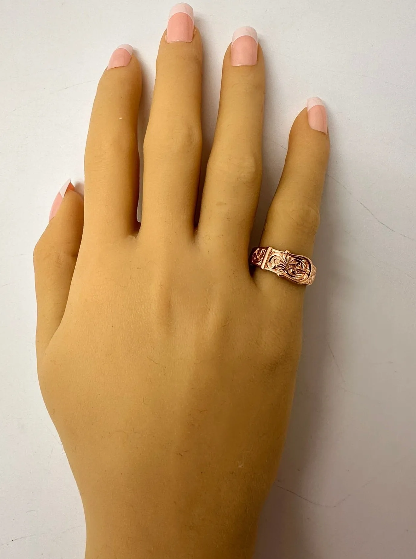 Vintage 9ct Yellow Gold Belt Buckle Ring - Unique Elegance