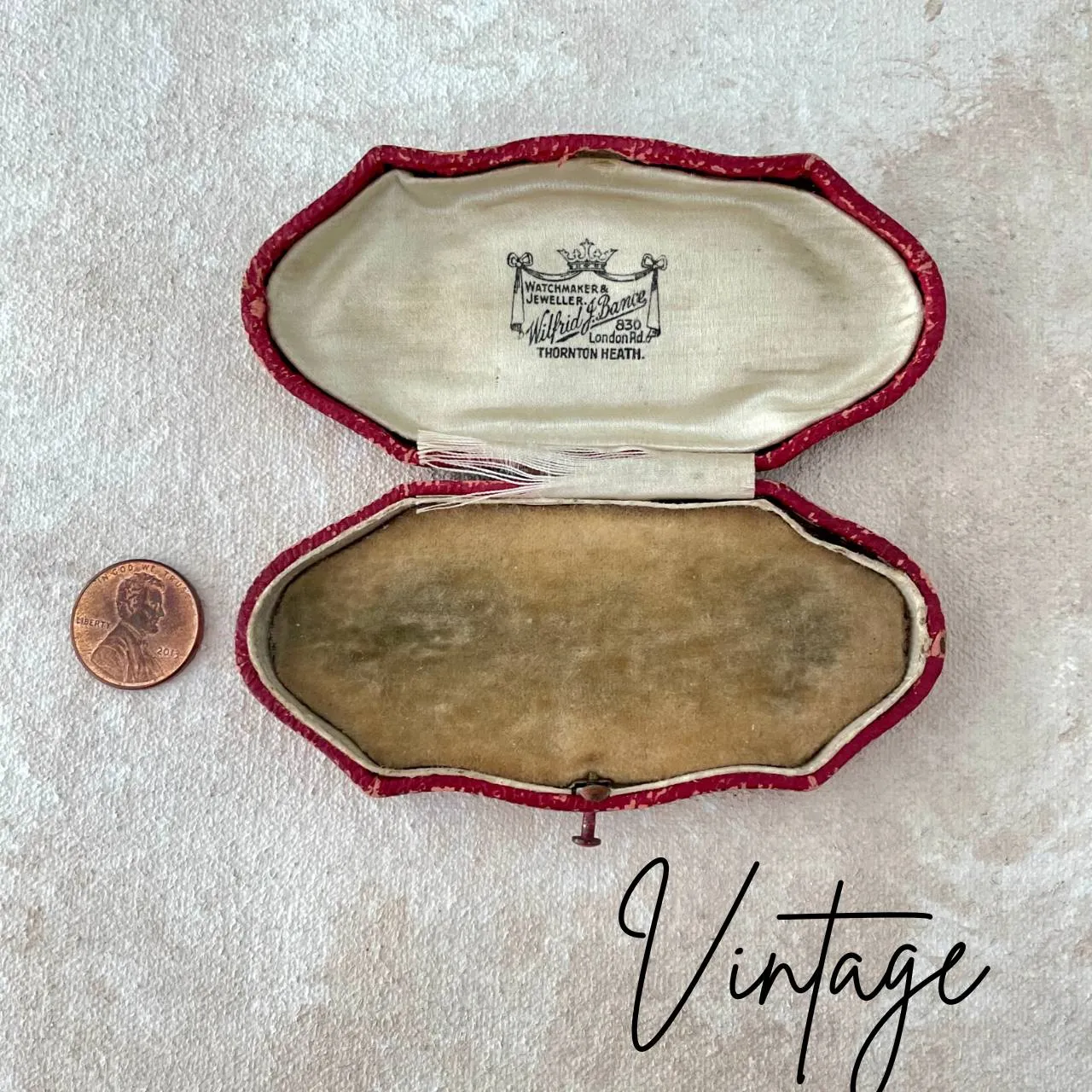 Vintage Ring Box - Wilfreid J. Banice