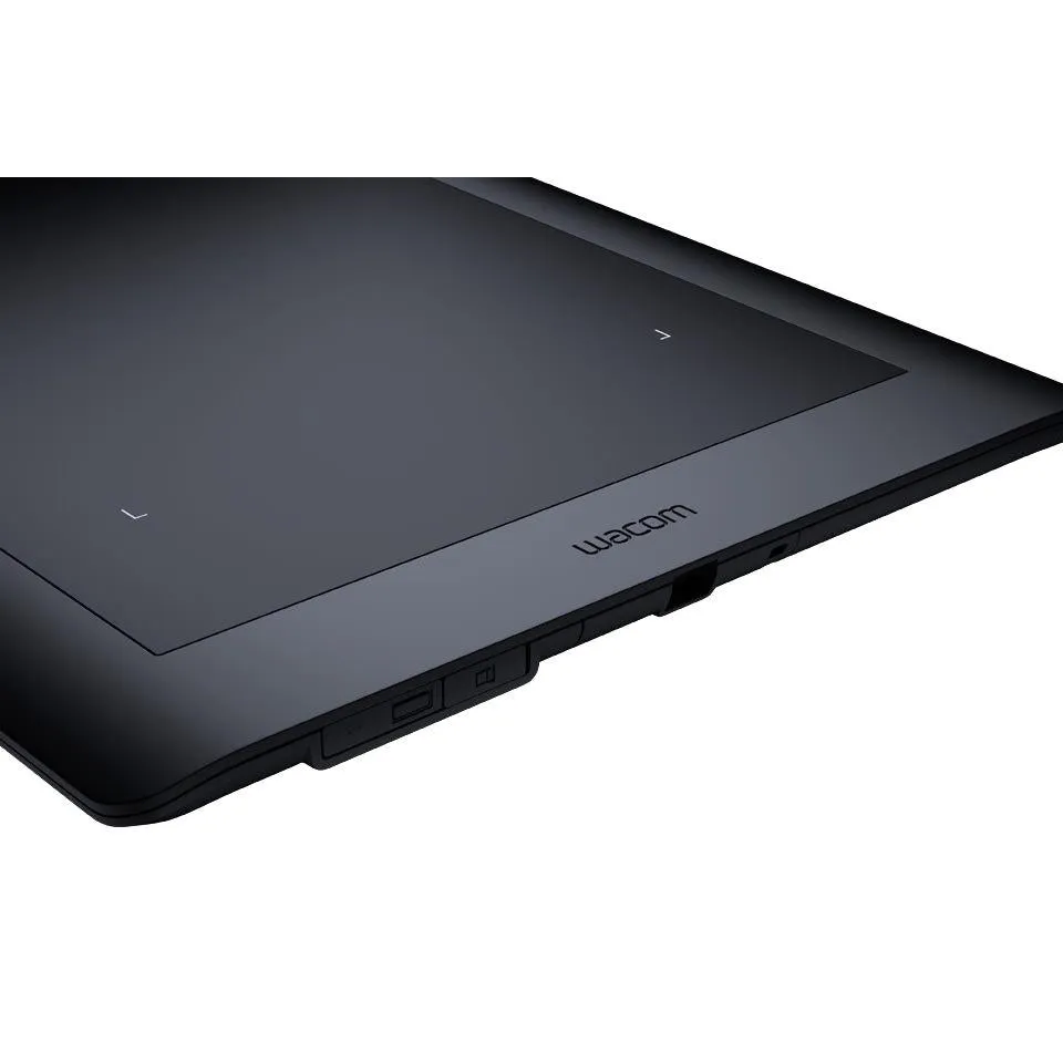 Wacom Intuos Pro Medium with Pro Pen 2